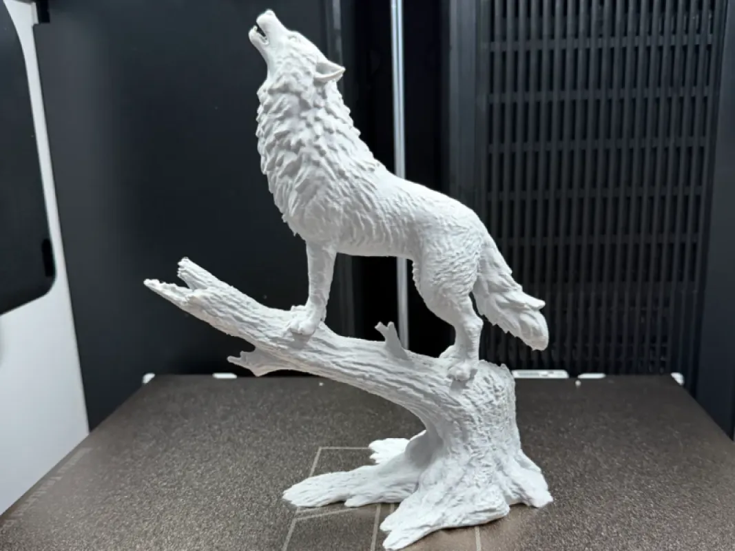 Van 3D Model Uluyan Kurt Figürü - Howling Wolf  Resmi